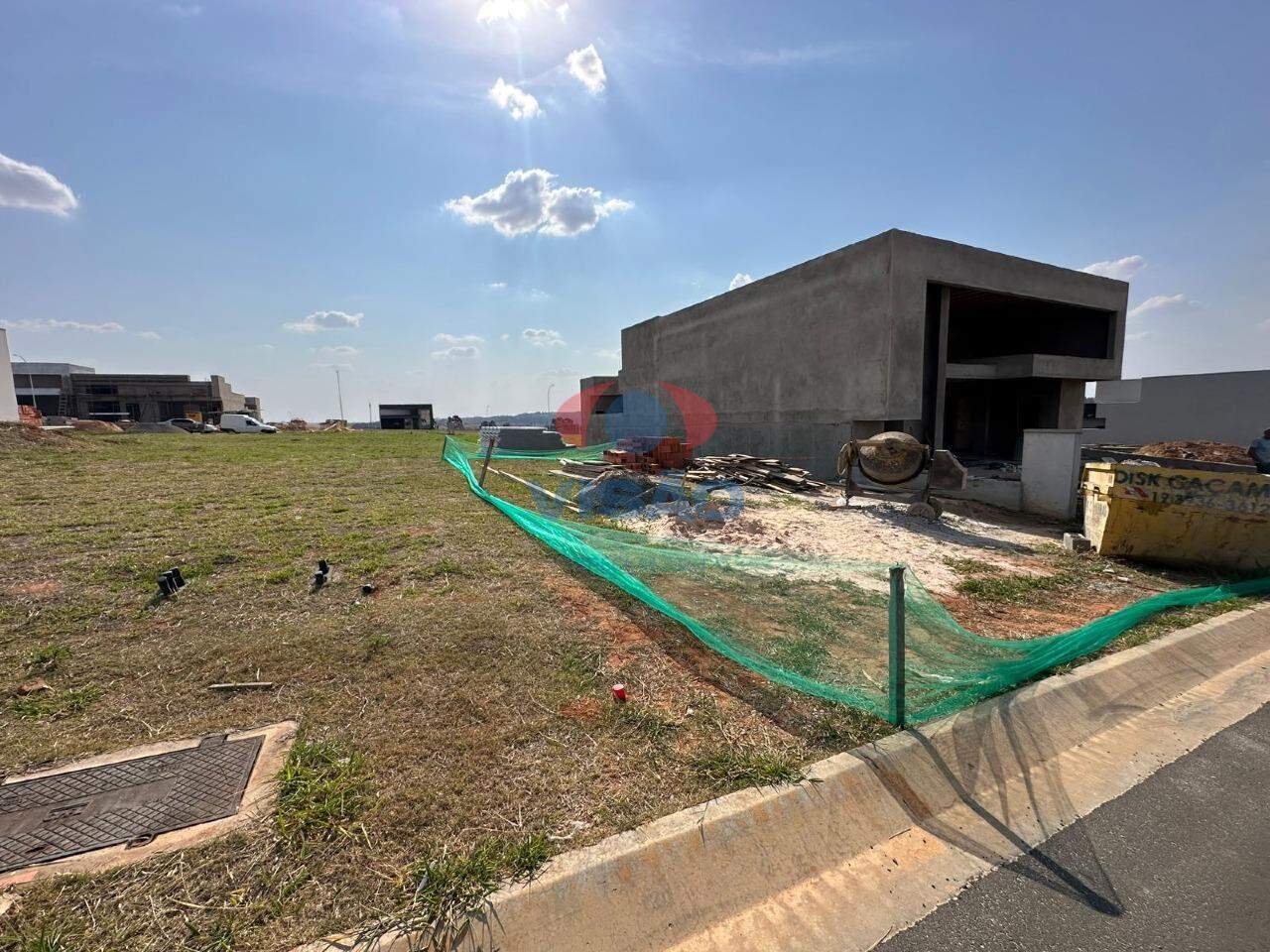 Terreno em condomínio à venda no Jardim Residencial Dona Maria Candida: