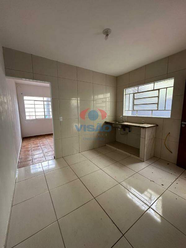 Casa para aluguel no Vila Brizzola: 