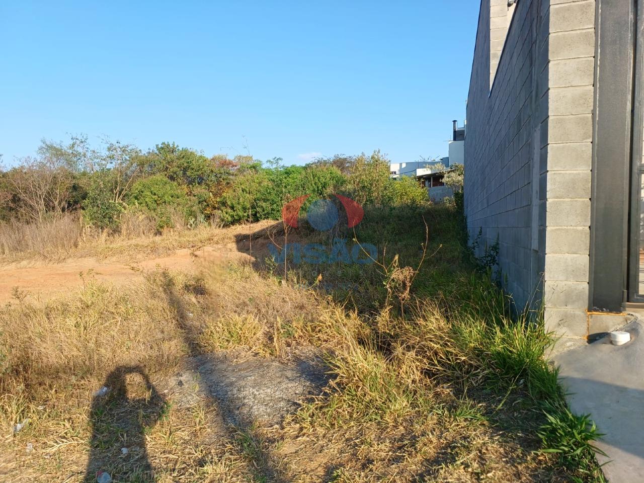 Terreno à venda no Jardim Residencial Nova Veneza: 