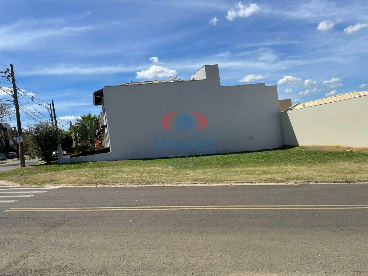 Terreno em condomínio à venda no Jardim Maringá: