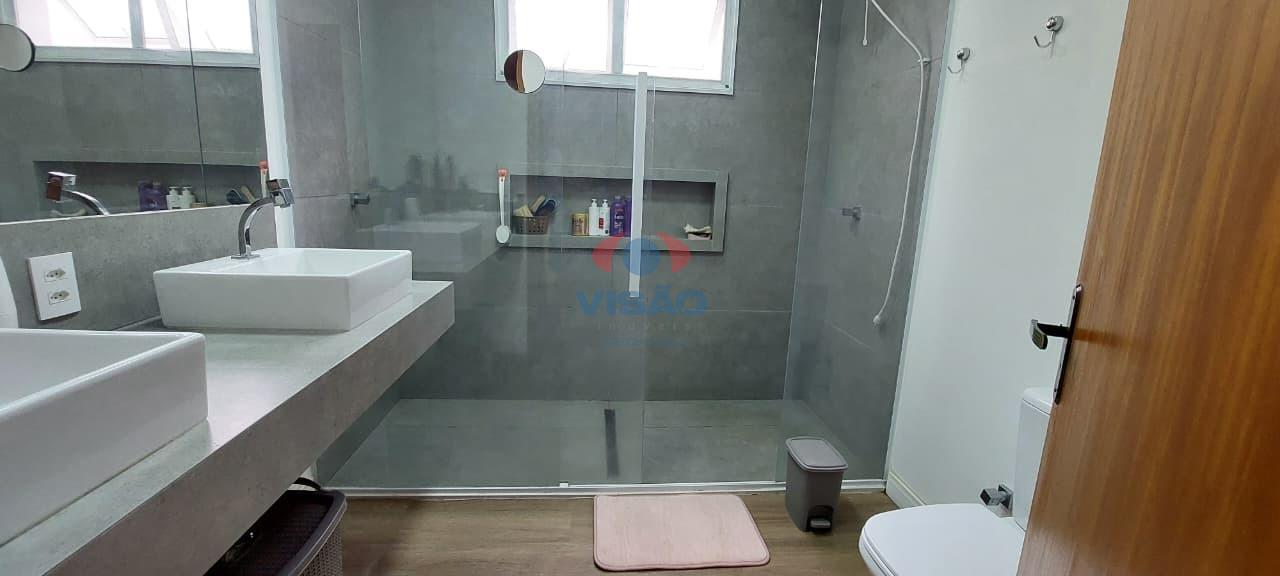 Casa à venda no Parque Campo Bonito: PIA COM 2 CUBAS