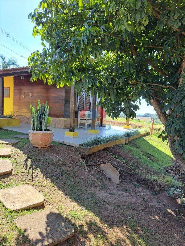 Terreno em condomínio à venda no Loteamento Villagio PelaVida: 