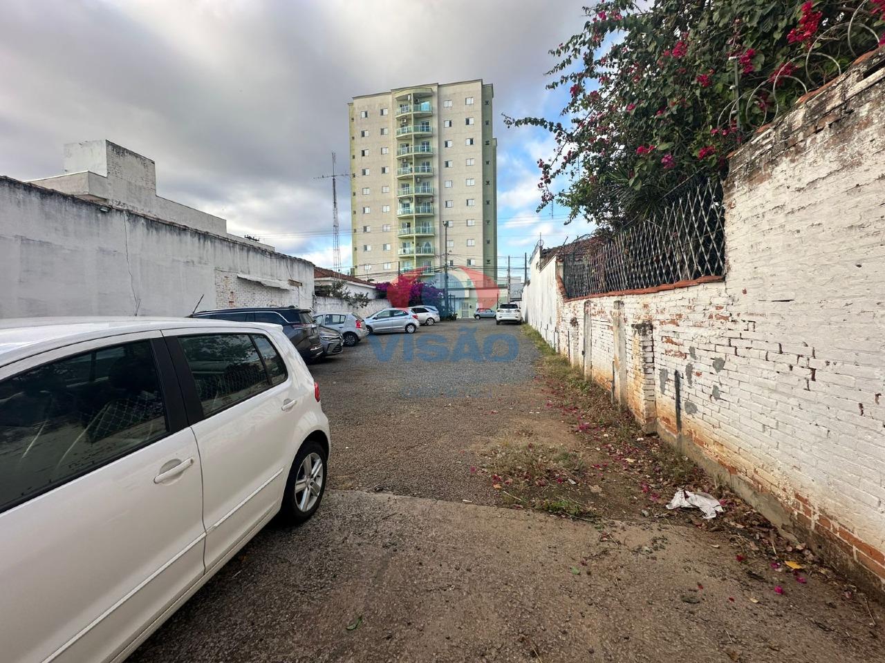 Terreno à venda no Centro: 