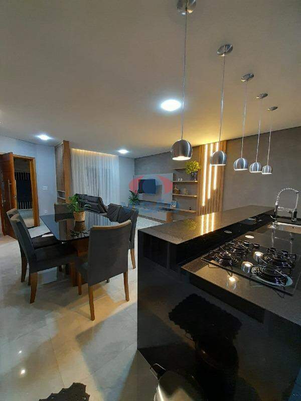 Casa à venda no Jardim Bom Princípio: 