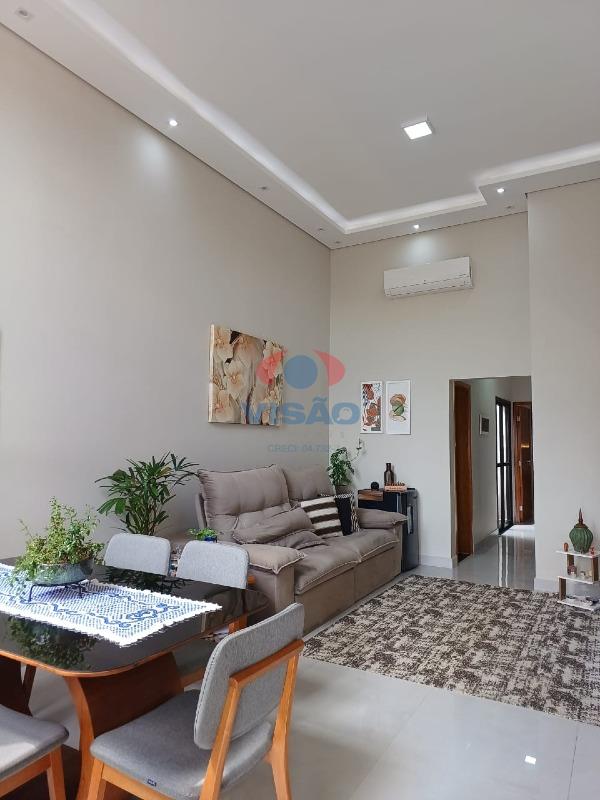 Casa em condomínio à venda no Jardins do Império: 