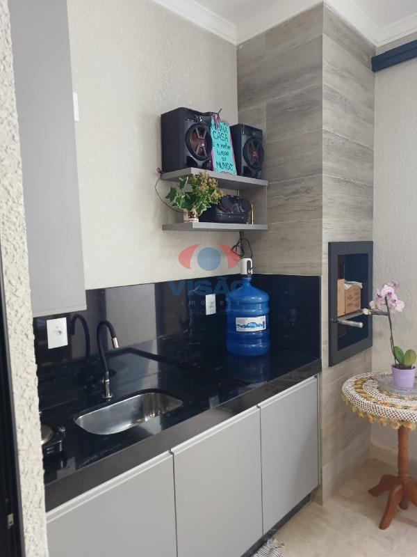 Casa em condomínio à venda no Jardins do Império: 