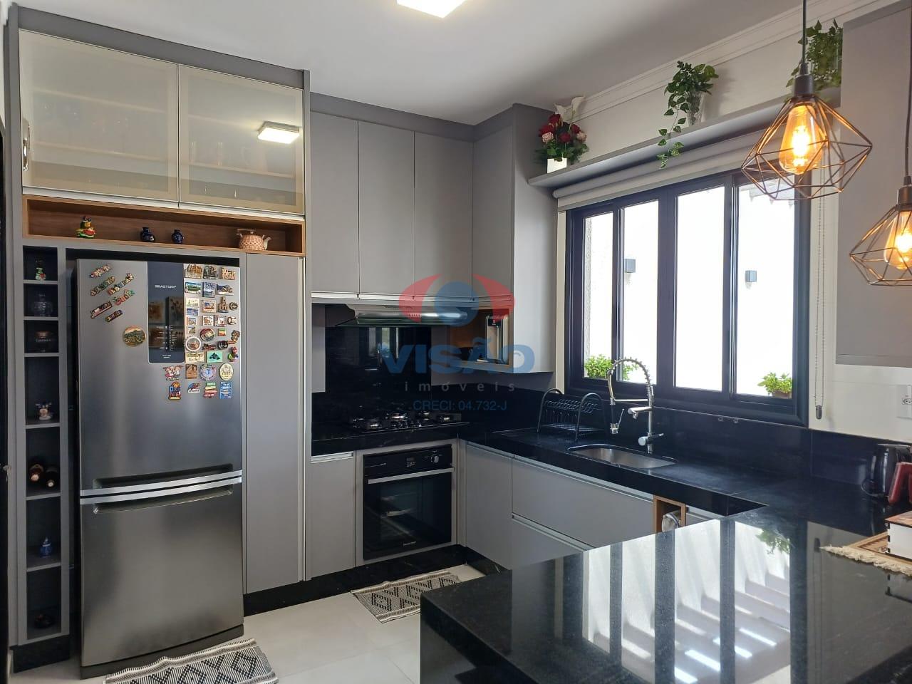 Casa em condomínio à venda no Jardins do Império: 