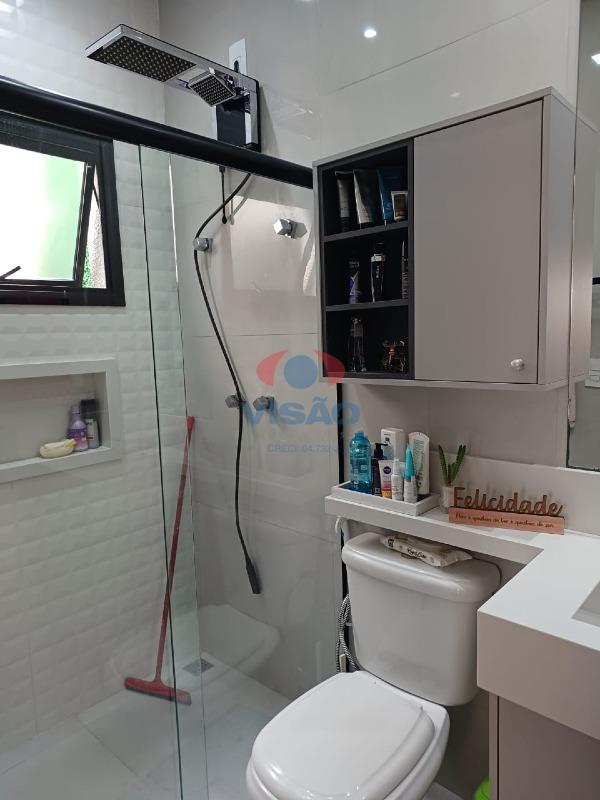 Casa em condomínio à venda no Jardins do Império: 