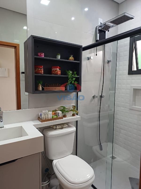 Casa em condomínio à venda no Jardins do Império: 