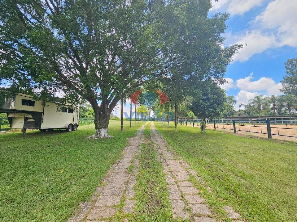 Sítio à venda no Parque da Grama: 