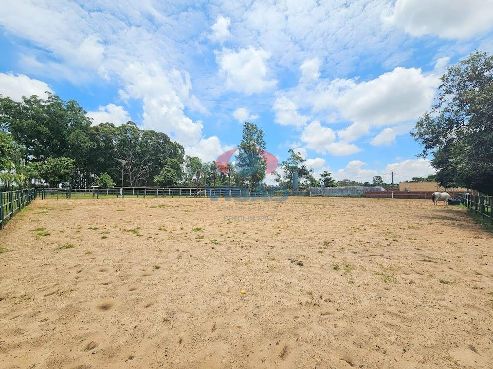 Sítio à venda no Parque da Grama: 