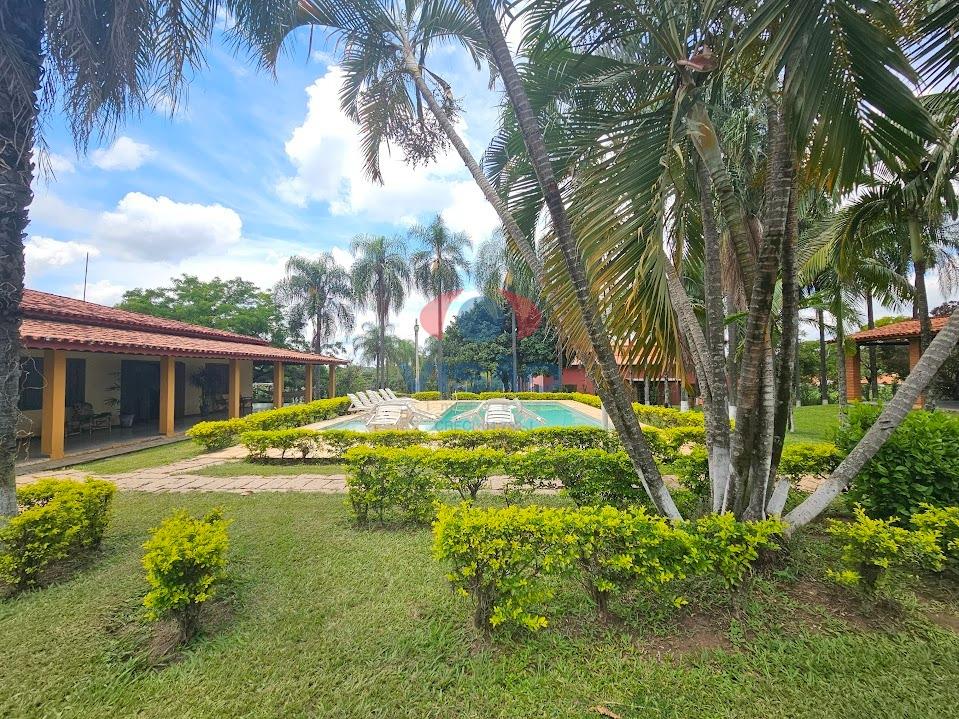 Sítio à venda no Parque da Grama: 