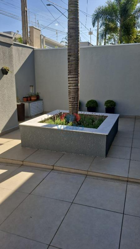 Casa à venda no Jardim Esplanada: 