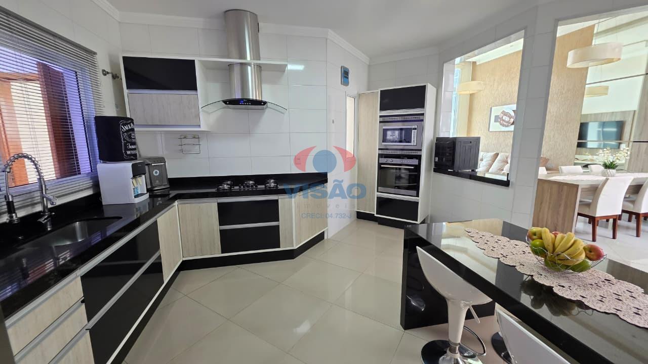 Casa à venda no Jardim Europa II: 