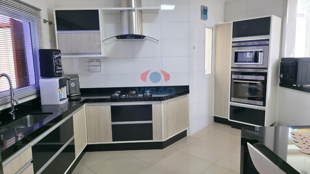 Casa à venda no Jardim Europa II: 