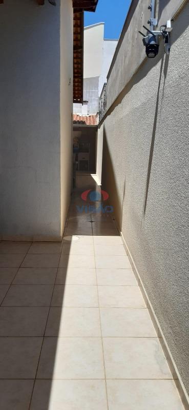 Casa à venda no Jd do Sol: 