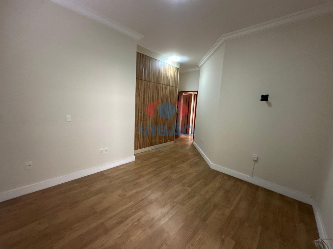 Casa à venda no Jardim Esplanada II: