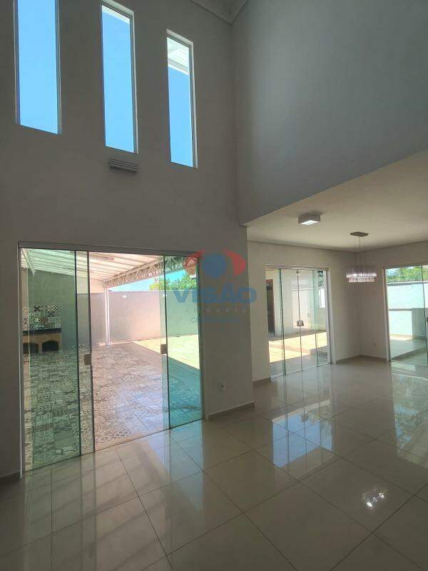 Casa em condomínio à venda no Jardim Portal de Itaici: