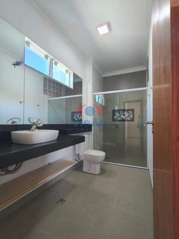 Casa em condomínio à venda no Jardim Portal de Itaici: