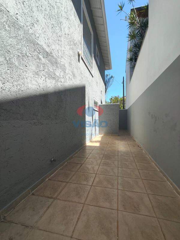 Casa em condomínio à venda no Jardim Portal de Itaici: