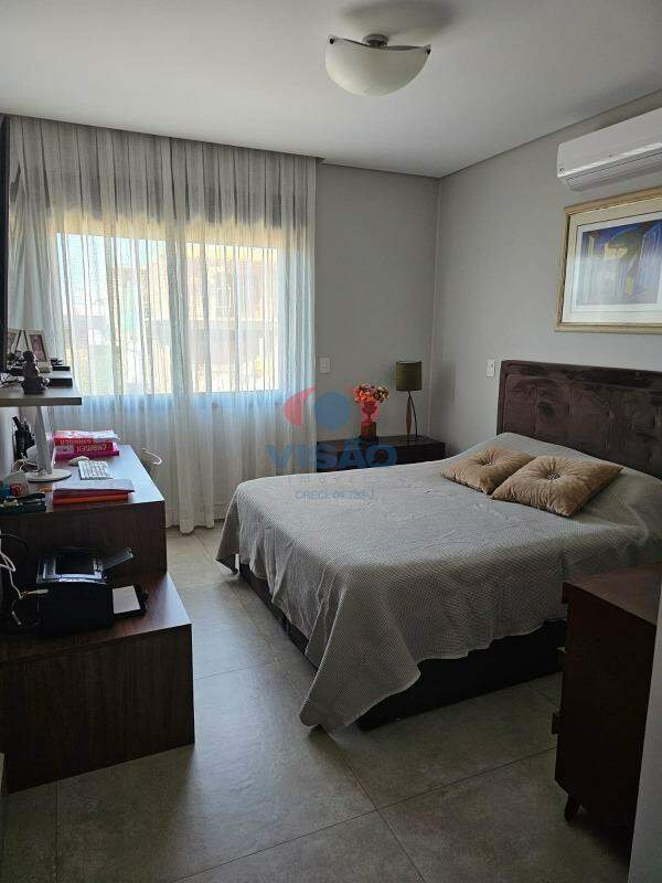 Casa em condomínio à venda no Jardim Residencial Dona Maria José: