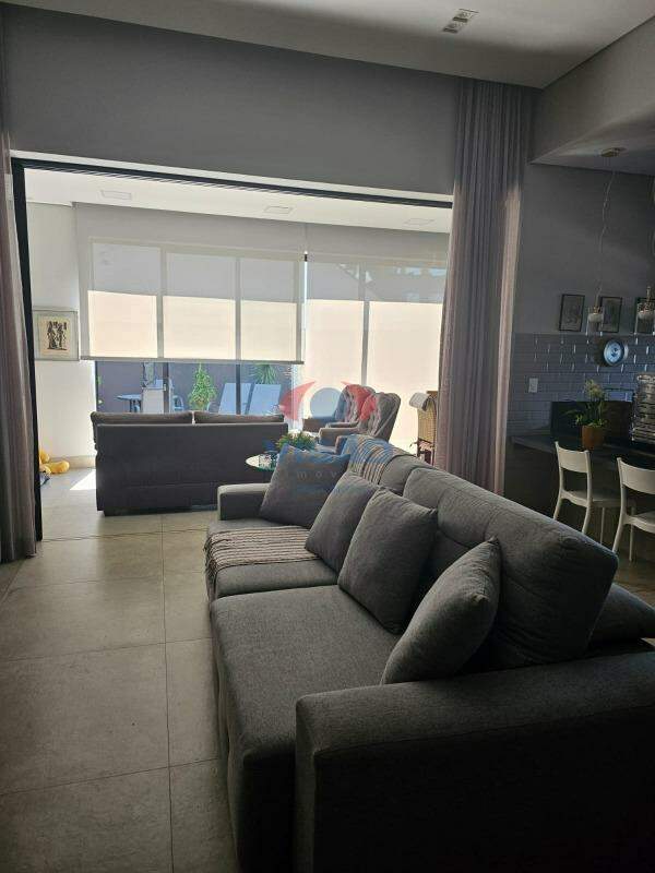 Casa em condomínio à venda no Jardim Residencial Dona Maria José: