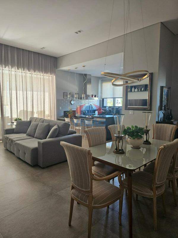 Casa em condomínio à venda no Jardim Residencial Dona Maria José: