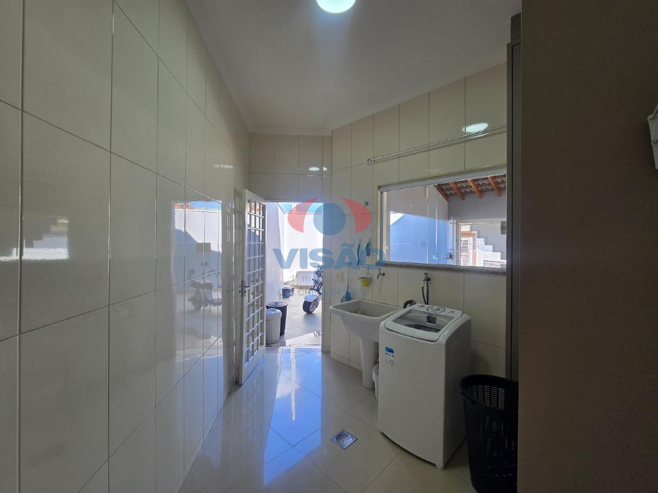 Casa à venda no Jardim Regente: 