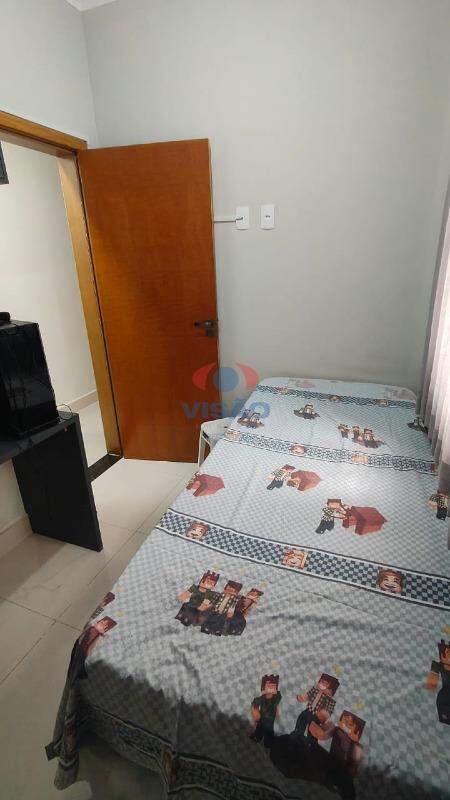 Casa à venda no Jardim Alice: 