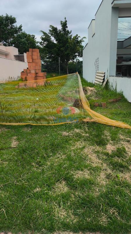Terreno em condomínio à venda no Jardim Park Real: 