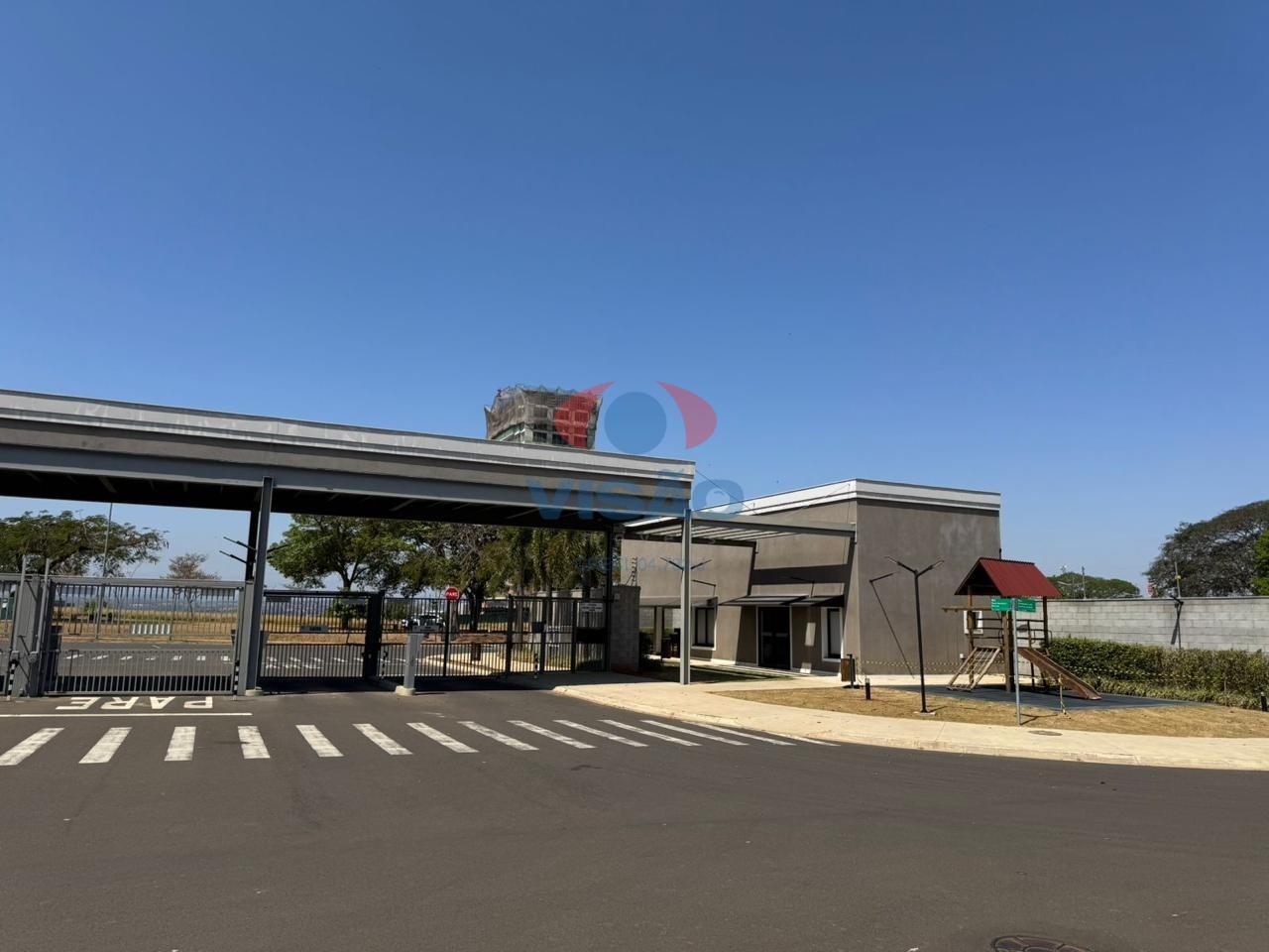 Terreno à venda no Vila Inglesa: 