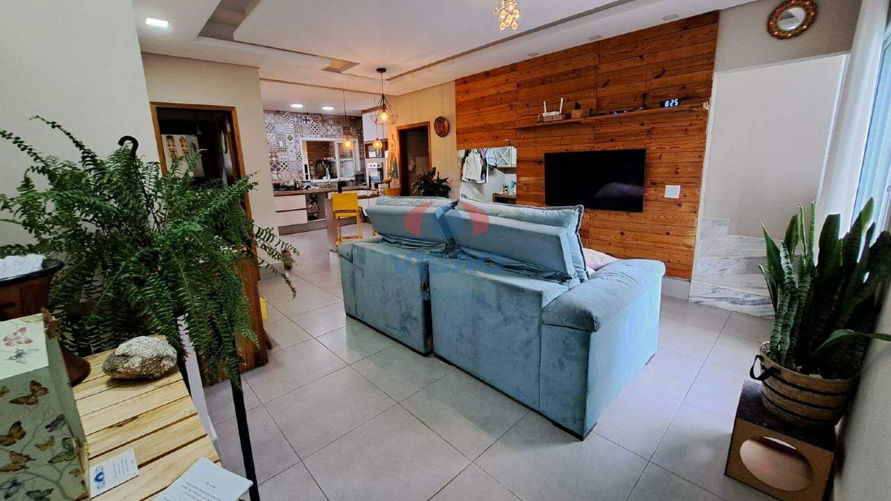 Casa em condomínio à venda no Jardins do Império: