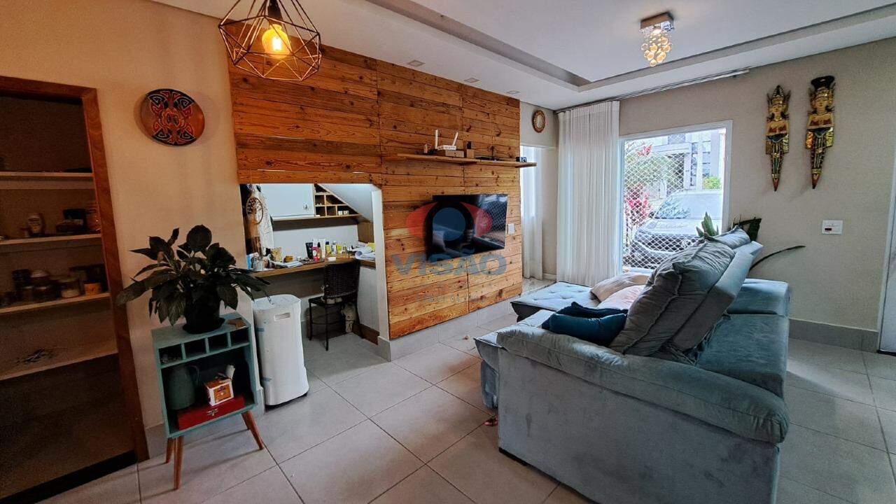 Casa em condomínio à venda no Jardins do Império: