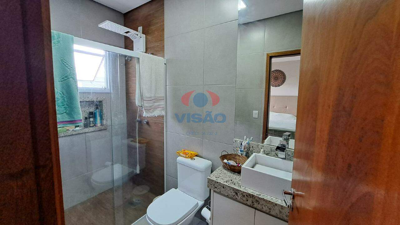 Casa em condomínio à venda no Jardins do Império: