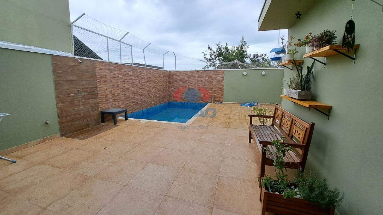 Casa em condomínio à venda no Jardins do Império: 