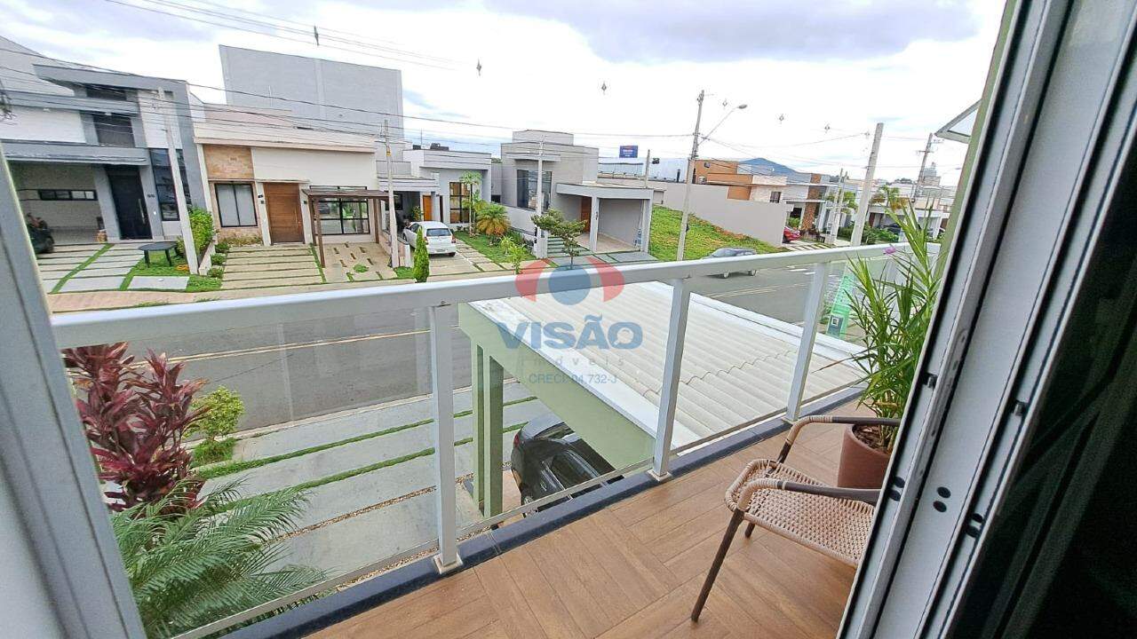 Casa em condomínio à venda no Jardins do Império: