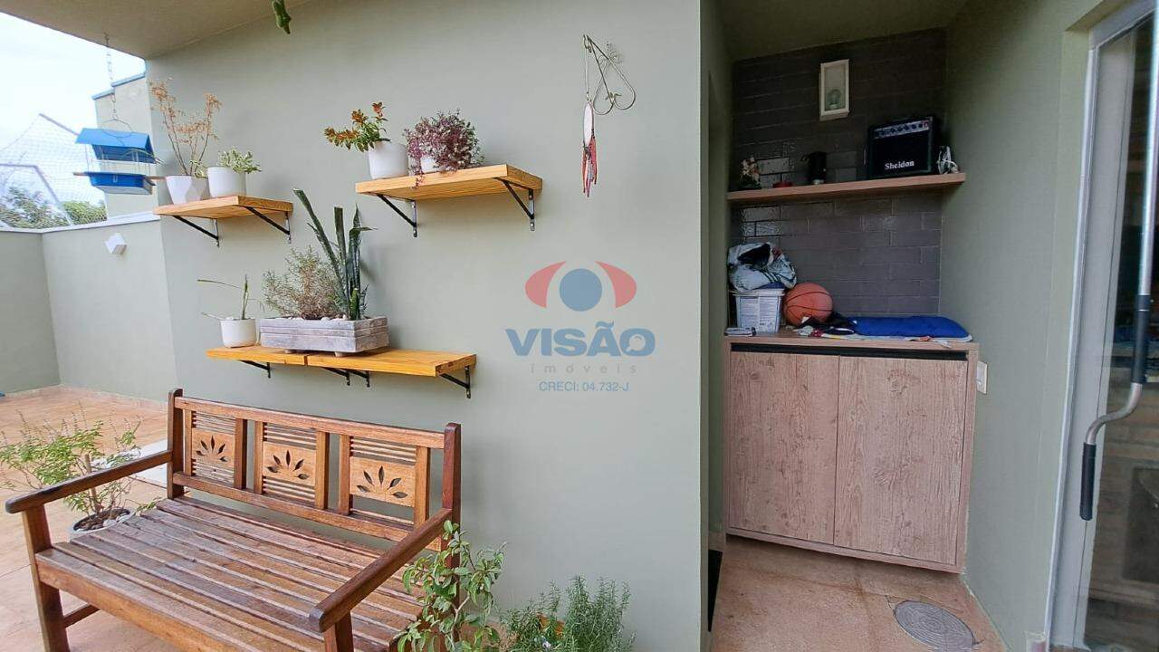 Casa em condomínio à venda no Jardins do Império: 