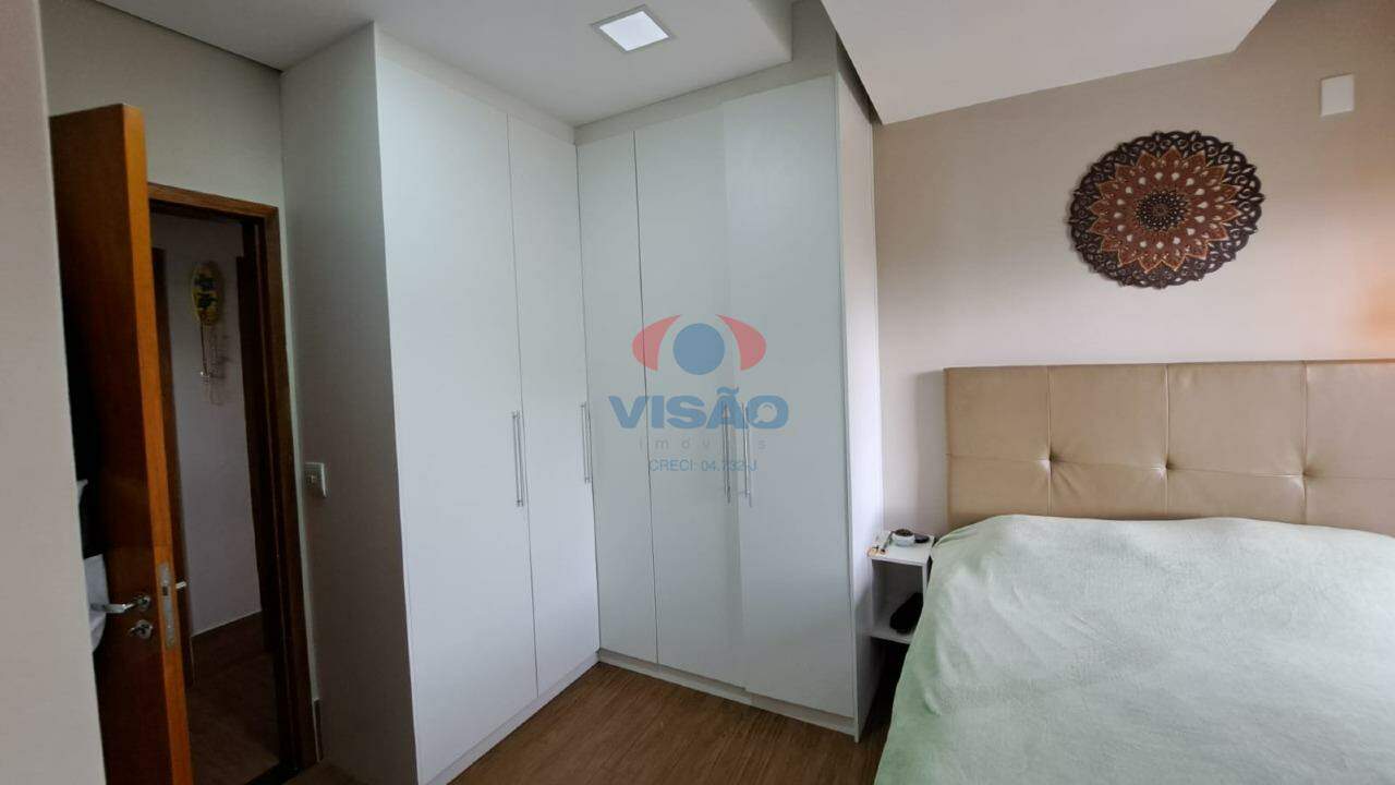 Casa em condomínio à venda no Jardins do Império: