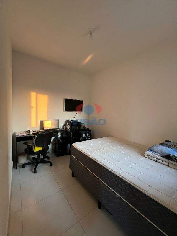 Apartamento à venda no Jardim Santiago: