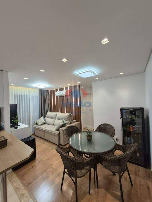 Apartamento à venda no Jardim Alice: 