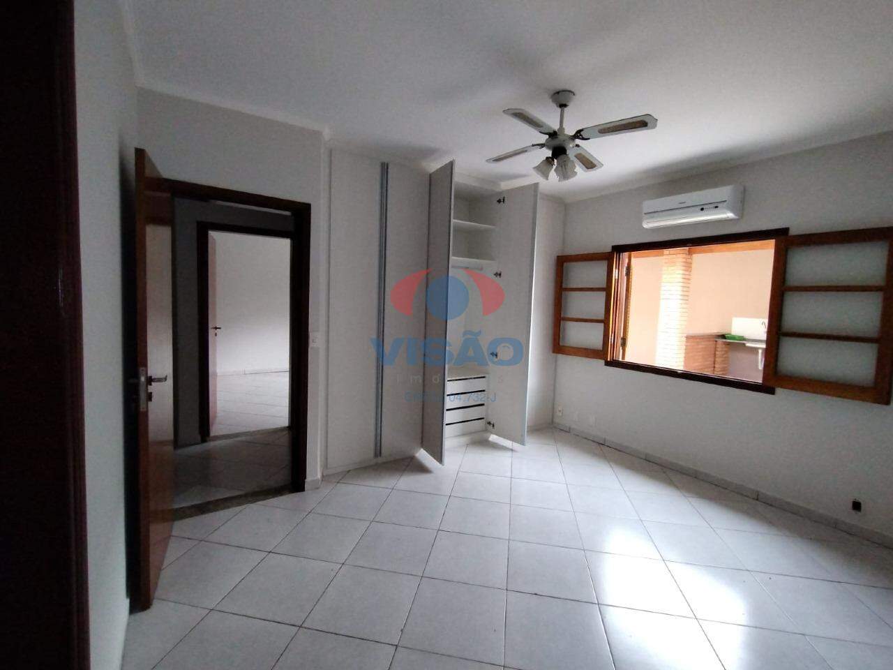 Casa em condomínio à venda no Jardim Portal de Itaici: 