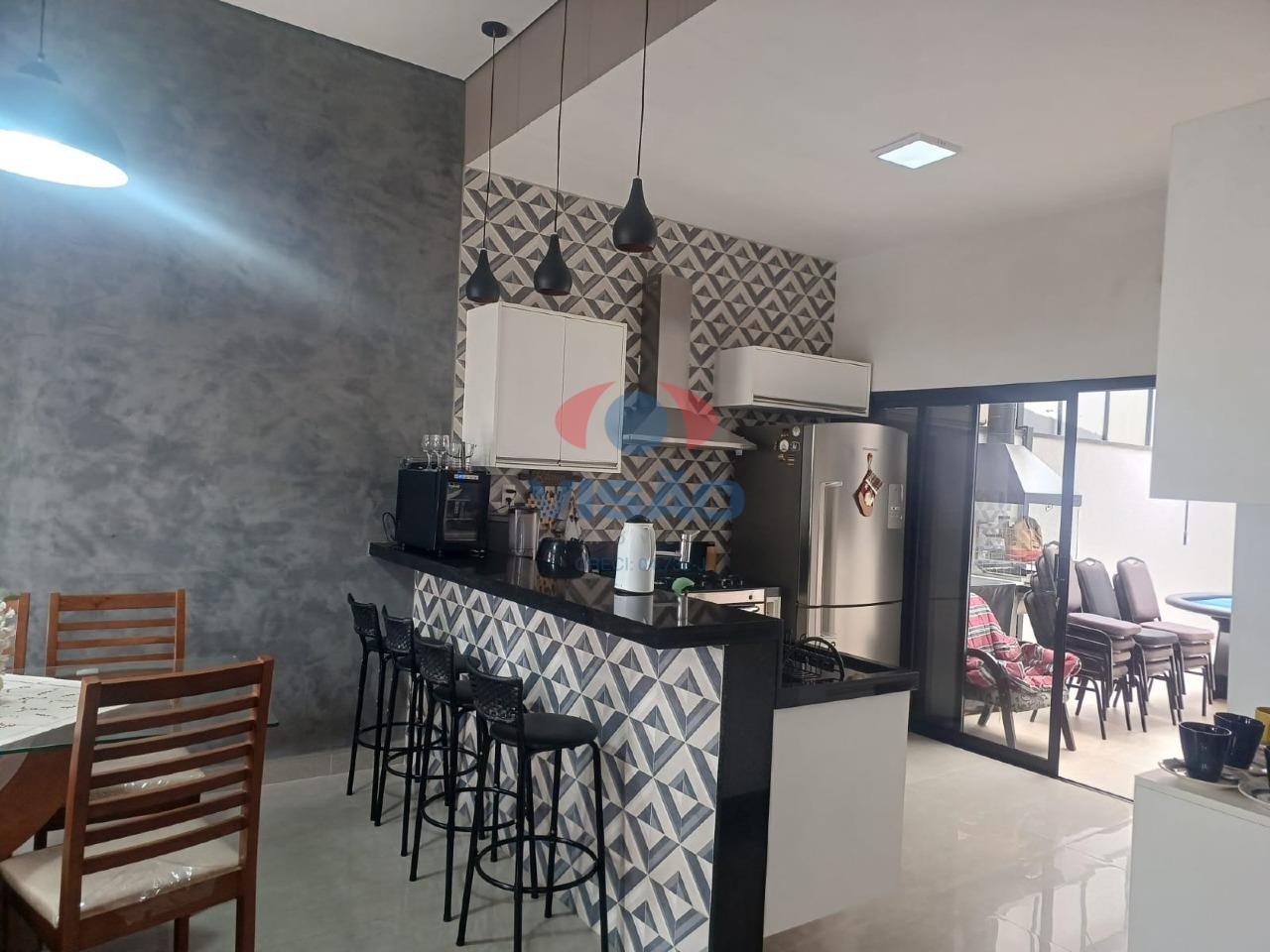 Casa em condomínio à venda no Jardins do Império: 