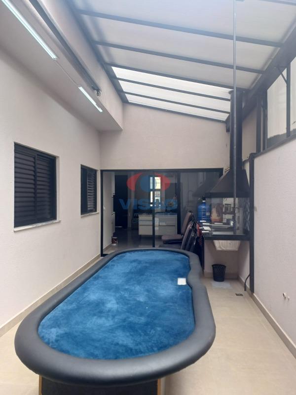 Casa em condomínio à venda no Jardins do Império: 