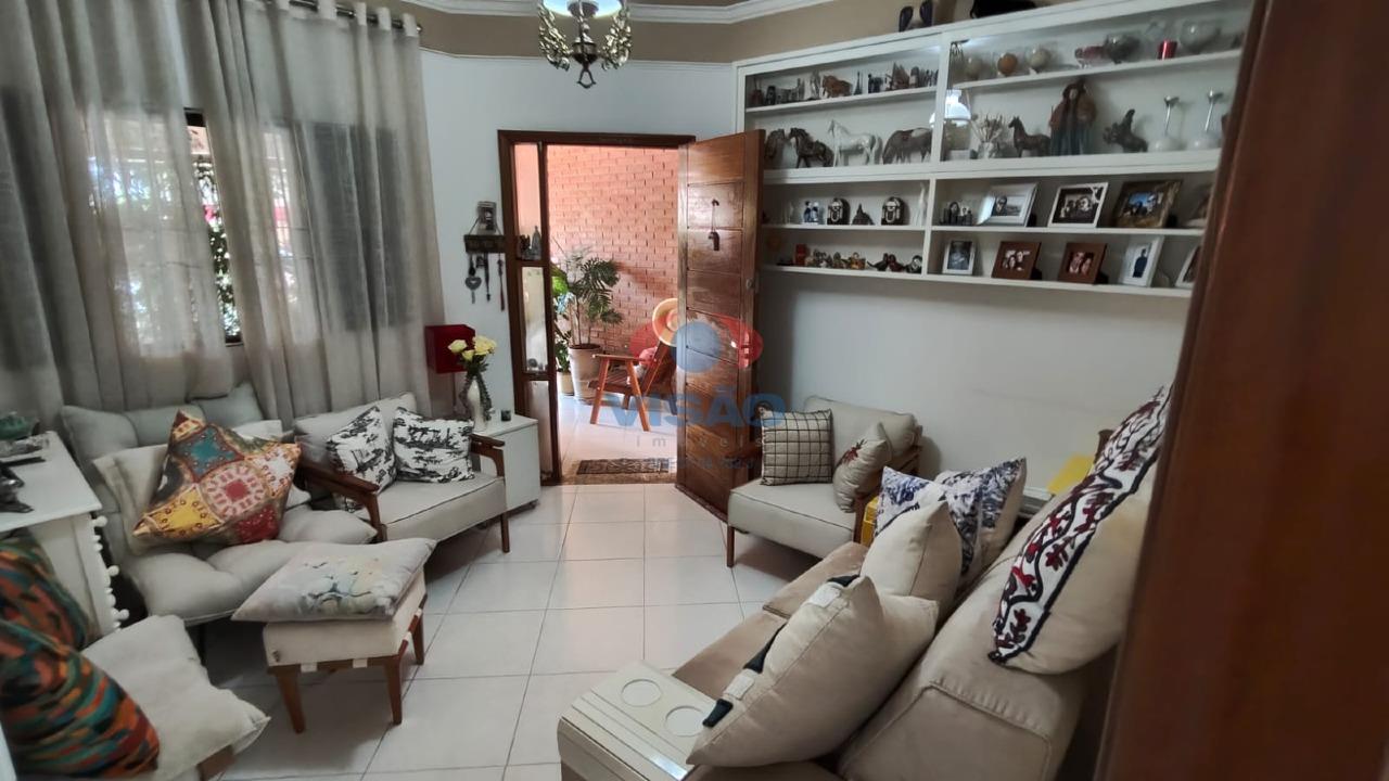 Casa à venda no Jardim América: 