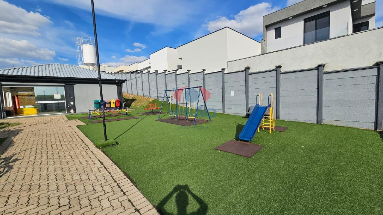 Casa em condomínio à venda no Jardins do Império: 