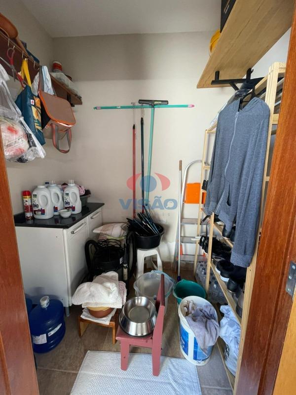 Casa em condomínio à venda no Jardins do Império: LAVANDERIA