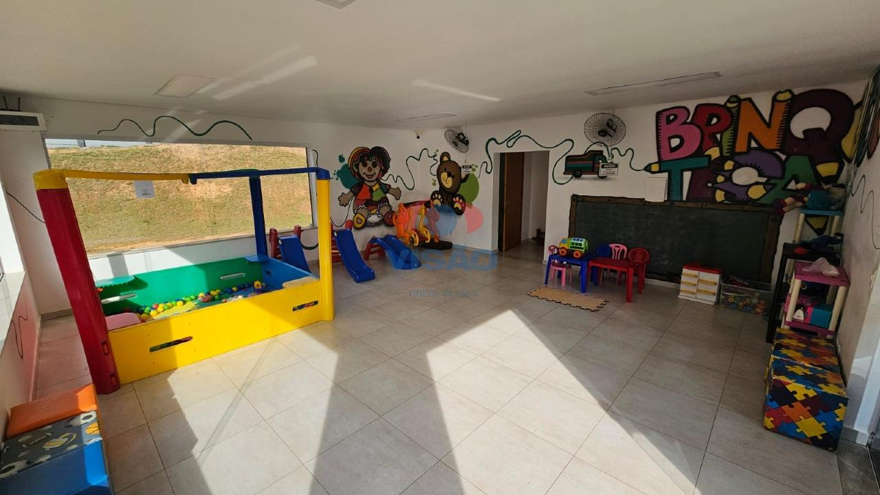 Casa em condomínio à venda no Jardins do Império: 