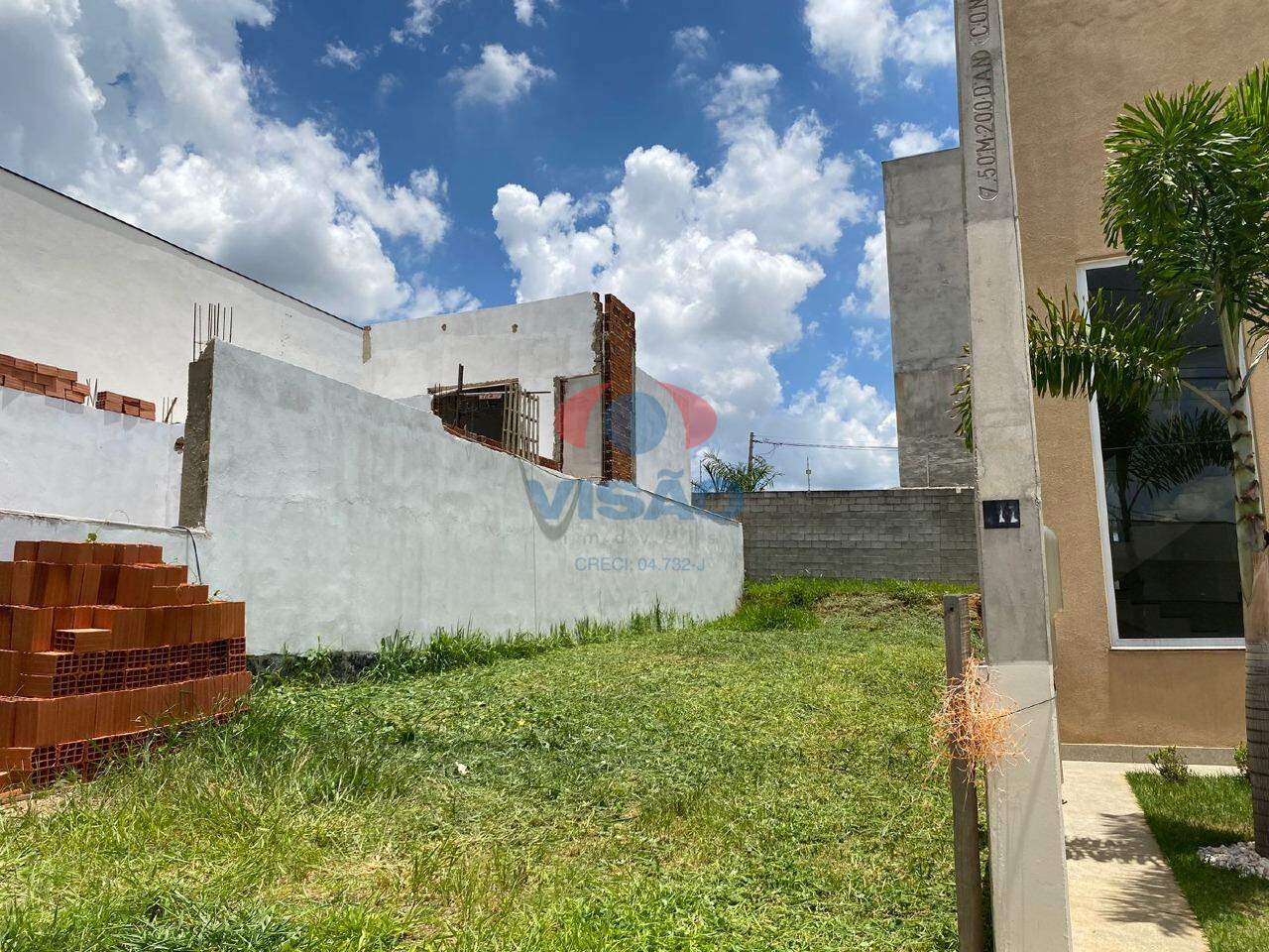 Terreno em condomínio à venda no Jardim Guarujá: 