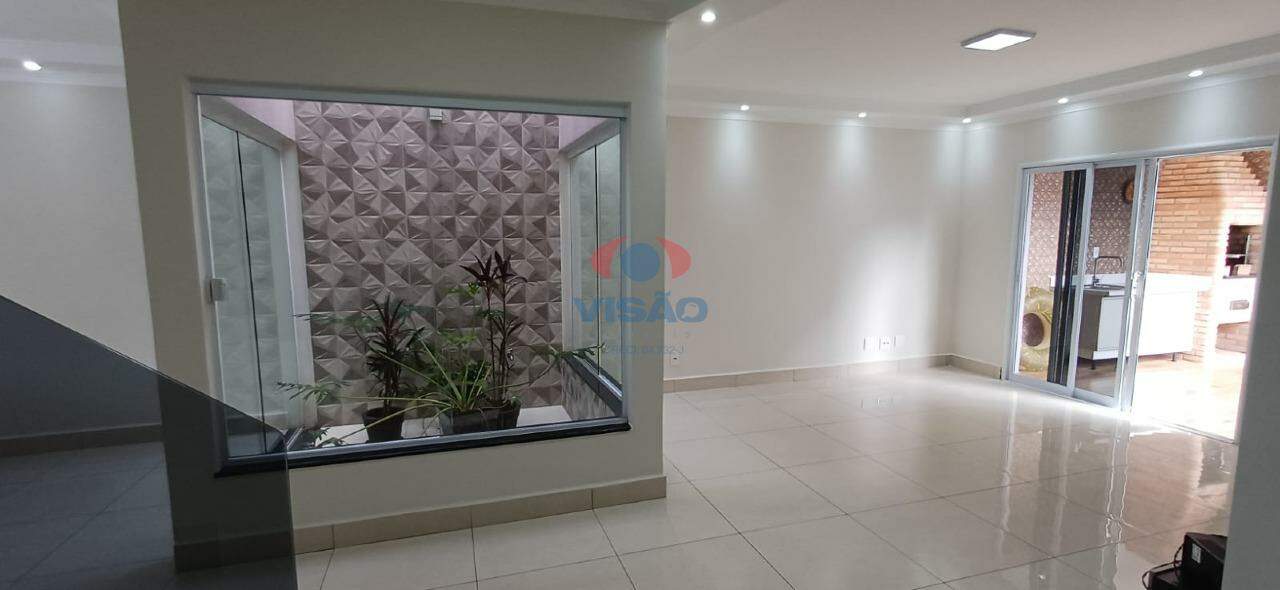 Casa - Sobrado à venda no Residencial Monte Verde: 