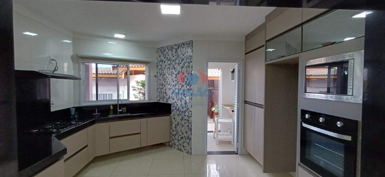 Casa - Sobrado à venda no Residencial Monte Verde: 